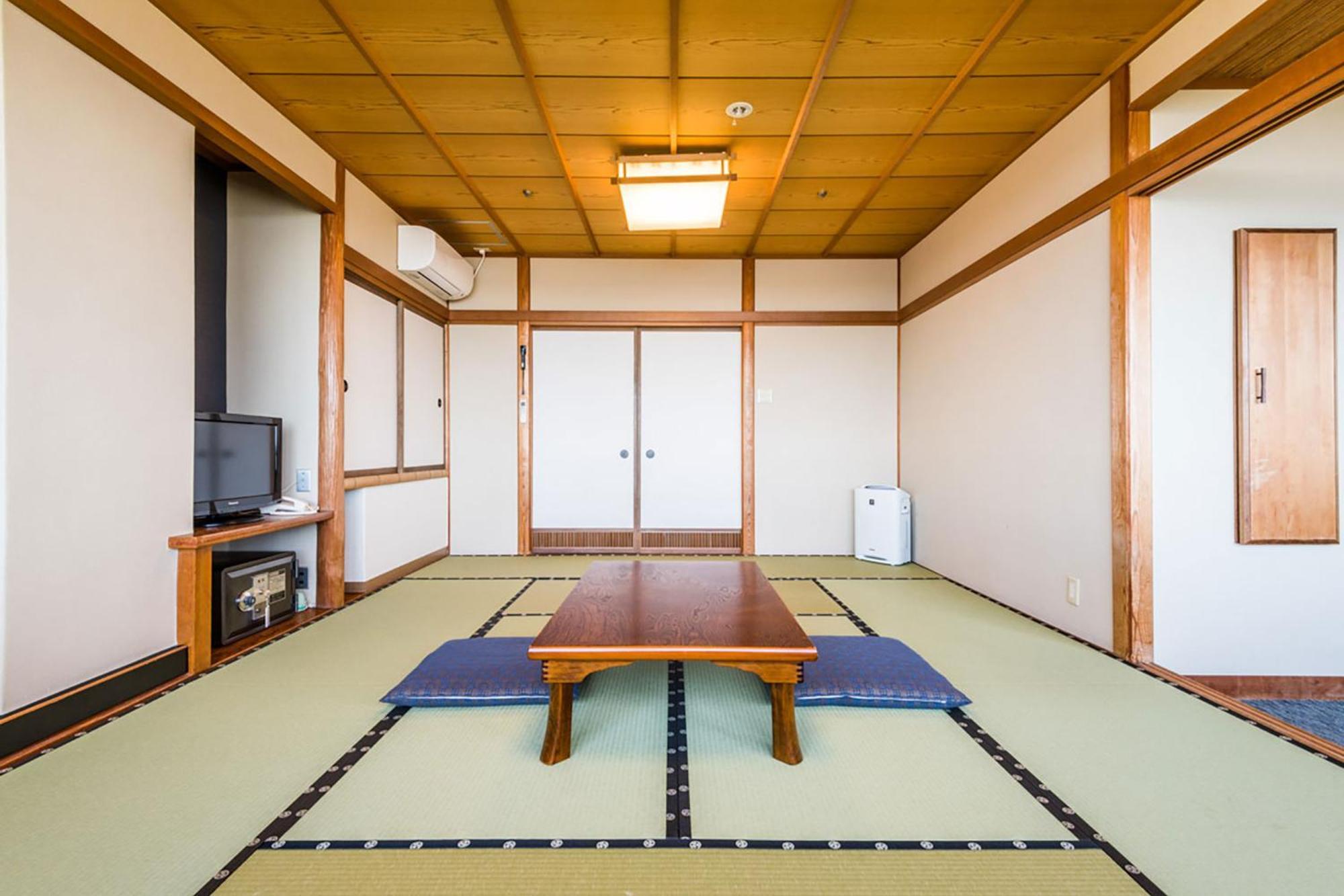 Ryokan Ooedo Onsen Monogatari Nagayama 3*